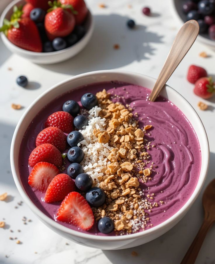 5 High-Protein Mediterranean Breakfast Bowls